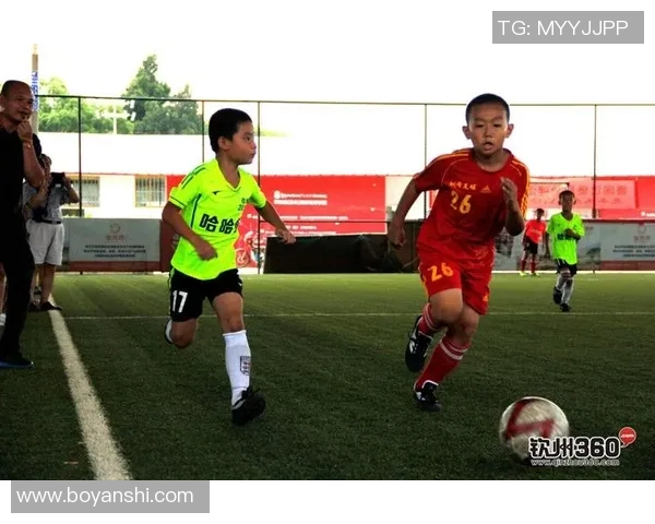 黄军专访：细数足球生涯的辉煌与挑战