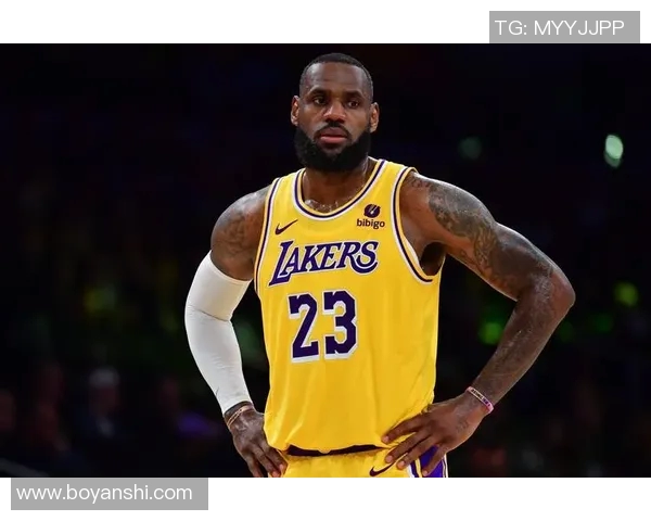 詹姆斯:篮球巨星的传奇旅程与不懈追求的精神启示 詹姆斯:篮球巨星的传奇旅程与不懈追求的精神启示